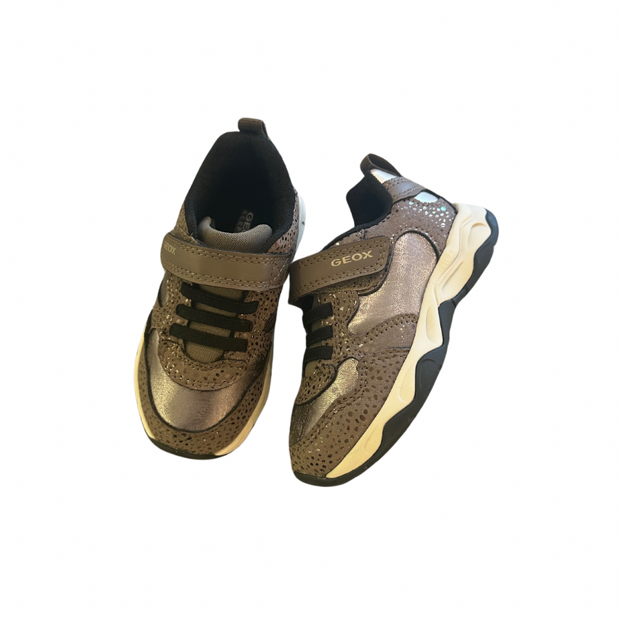 Geox Calco Velcro Trainers Smoke Grey Gold Jump shoes