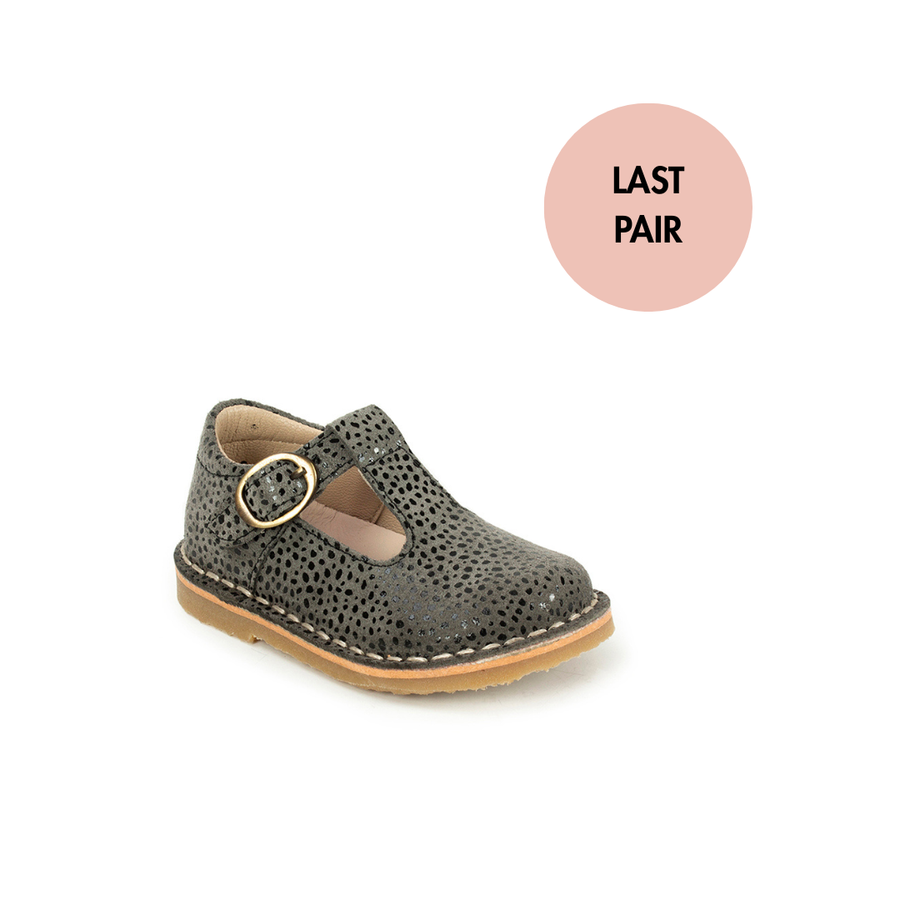 Petasil | Crosspatch | T-Bar | Grey Pattern